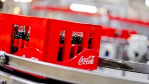 Schoeller Allibert y Coca-Cola Europacific Partners desarrollan una solución circular para las cajas de bebidas